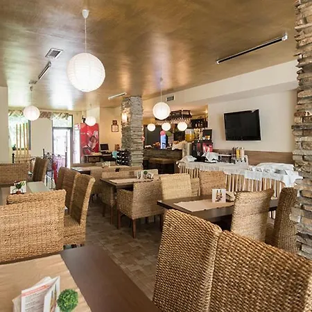 Konukevi екстаси